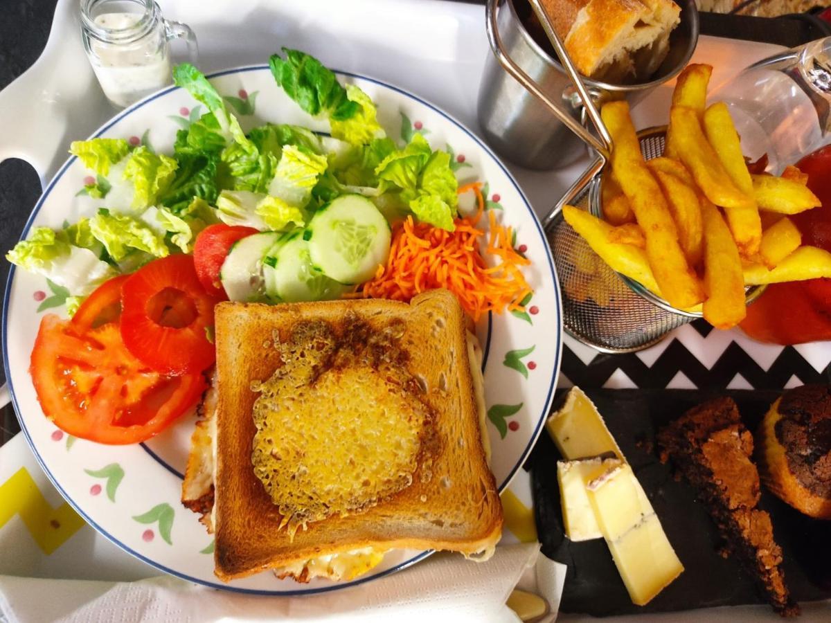 Chez Christy Chemin Des Dinots Bed & Breakfast Saint-Bonnet-de-Four Bagian luar foto