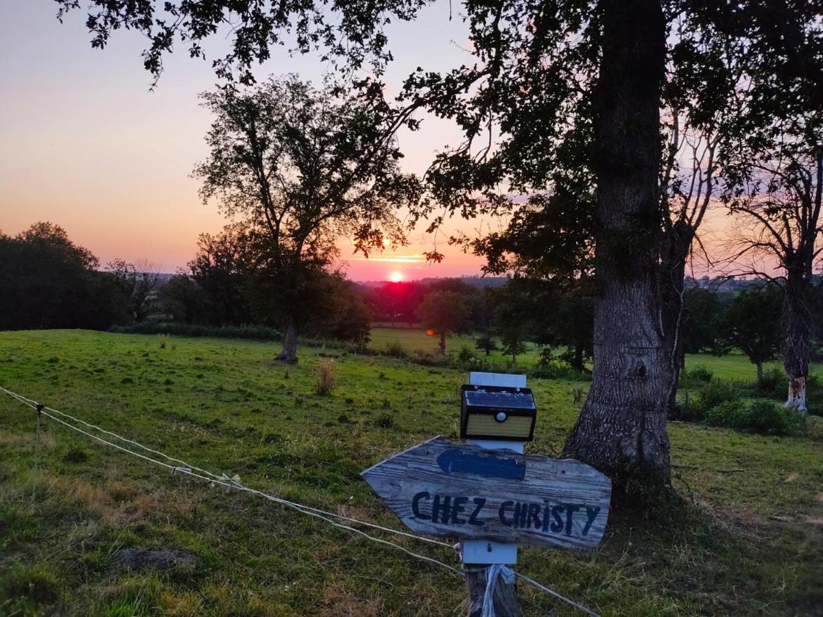Chez Christy Chemin Des Dinots Bed & Breakfast Saint-Bonnet-de-Four Bagian luar foto