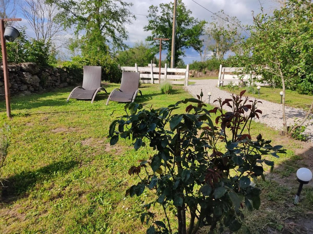 Chez Christy Chemin Des Dinots Bed & Breakfast Saint-Bonnet-de-Four Bagian luar foto