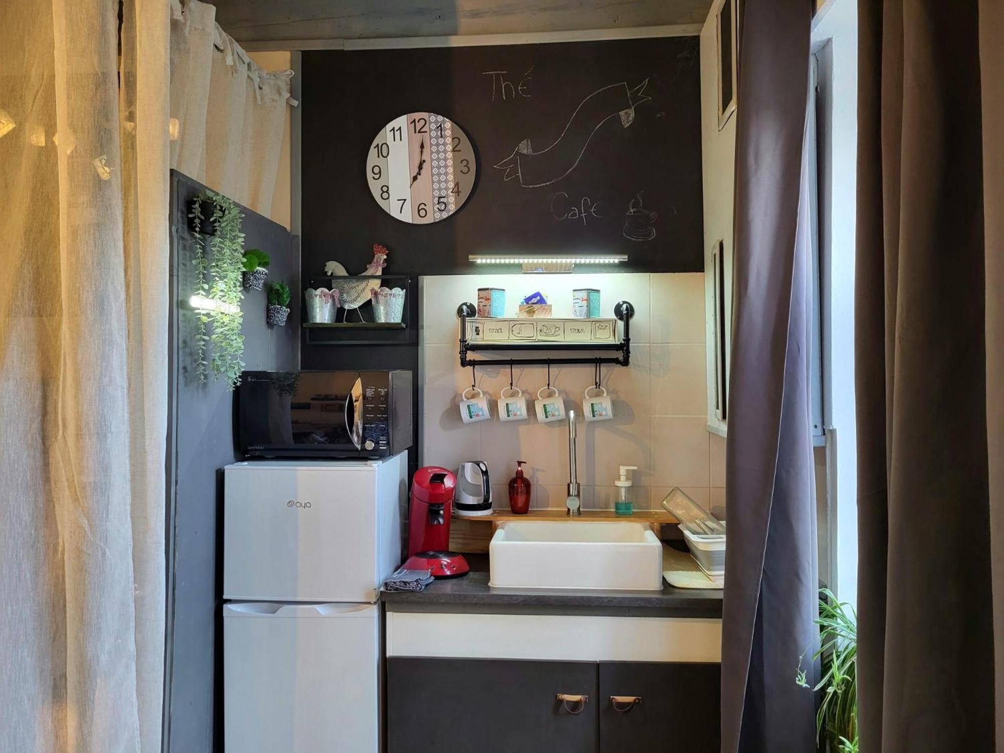 Chez Christy Chemin Des Dinots Bed & Breakfast Saint-Bonnet-de-Four Ruang foto