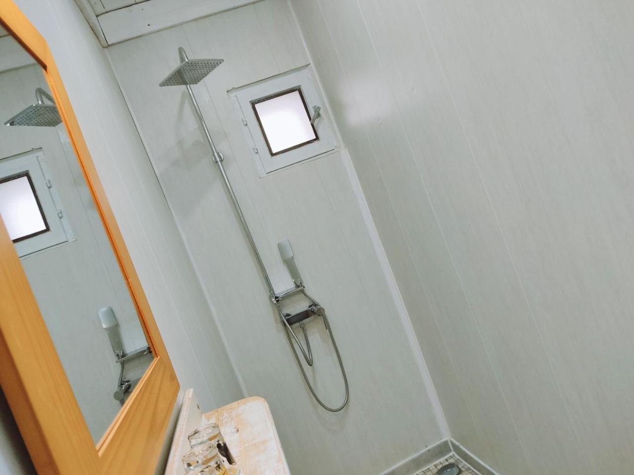 Chez Christy Chemin Des Dinots Bed & Breakfast Saint-Bonnet-de-Four Ruang foto